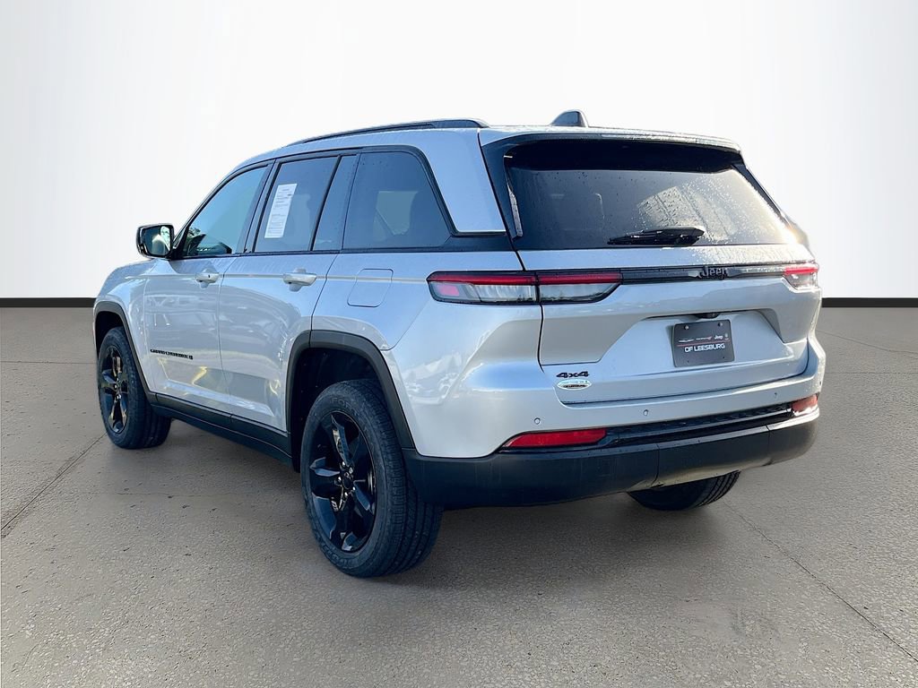 Certified 2023 Jeep Grand Cherokee Altitude AWD/4WD image 5