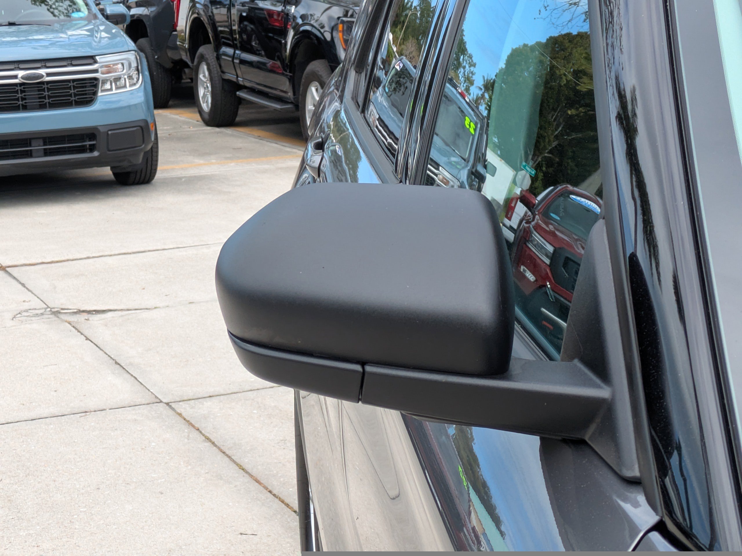 Certified 2025 Ford Explorer Active RWD image 10
