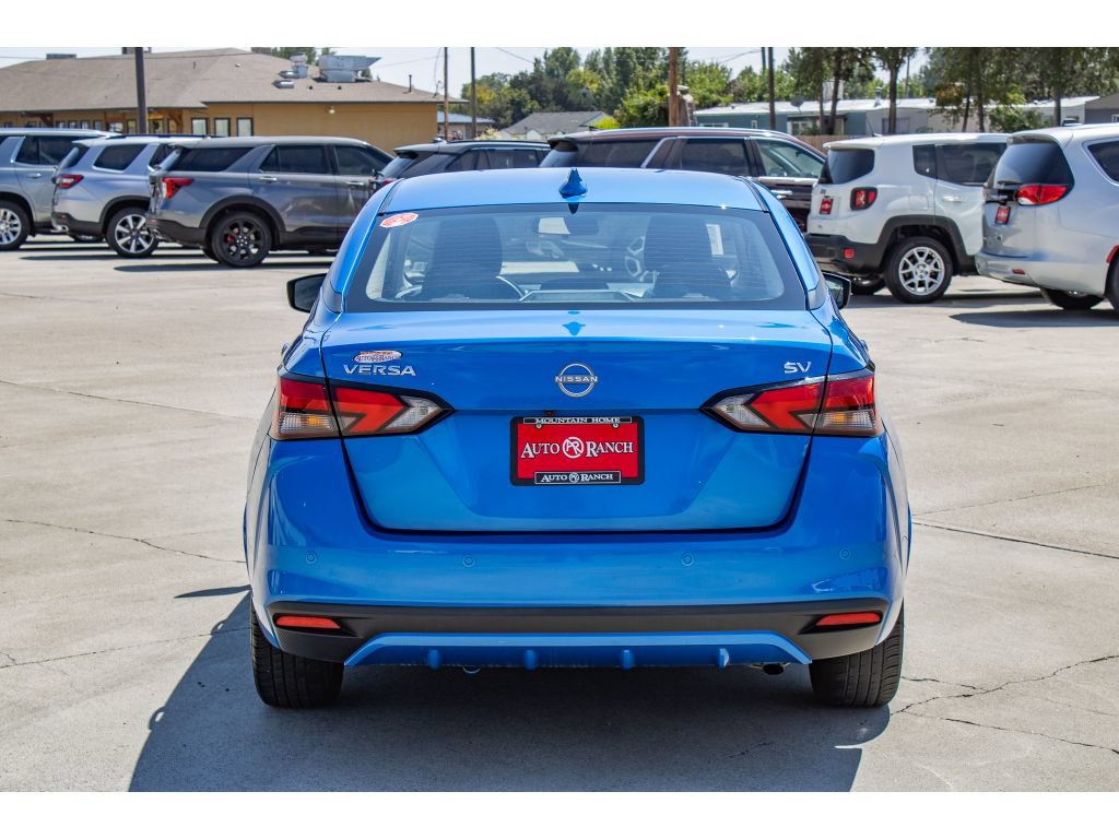 Used 2023 Nissan Versa SV FWD image 7