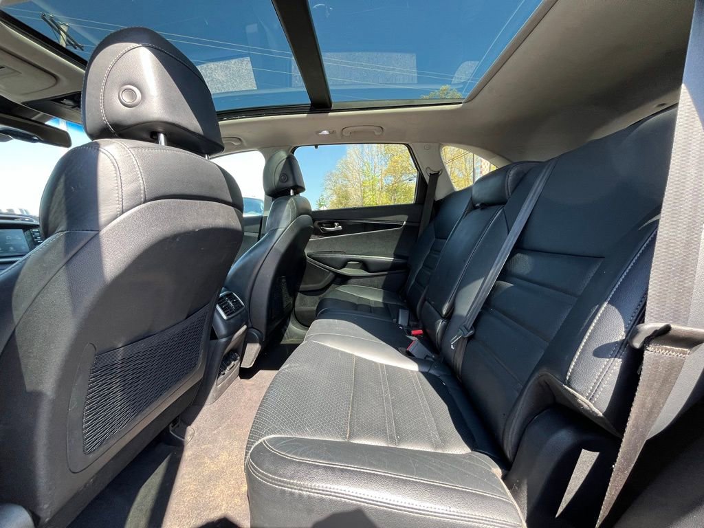 Used 2017 Kia Sorento EX w/ EX Advanced Touring Package image 16