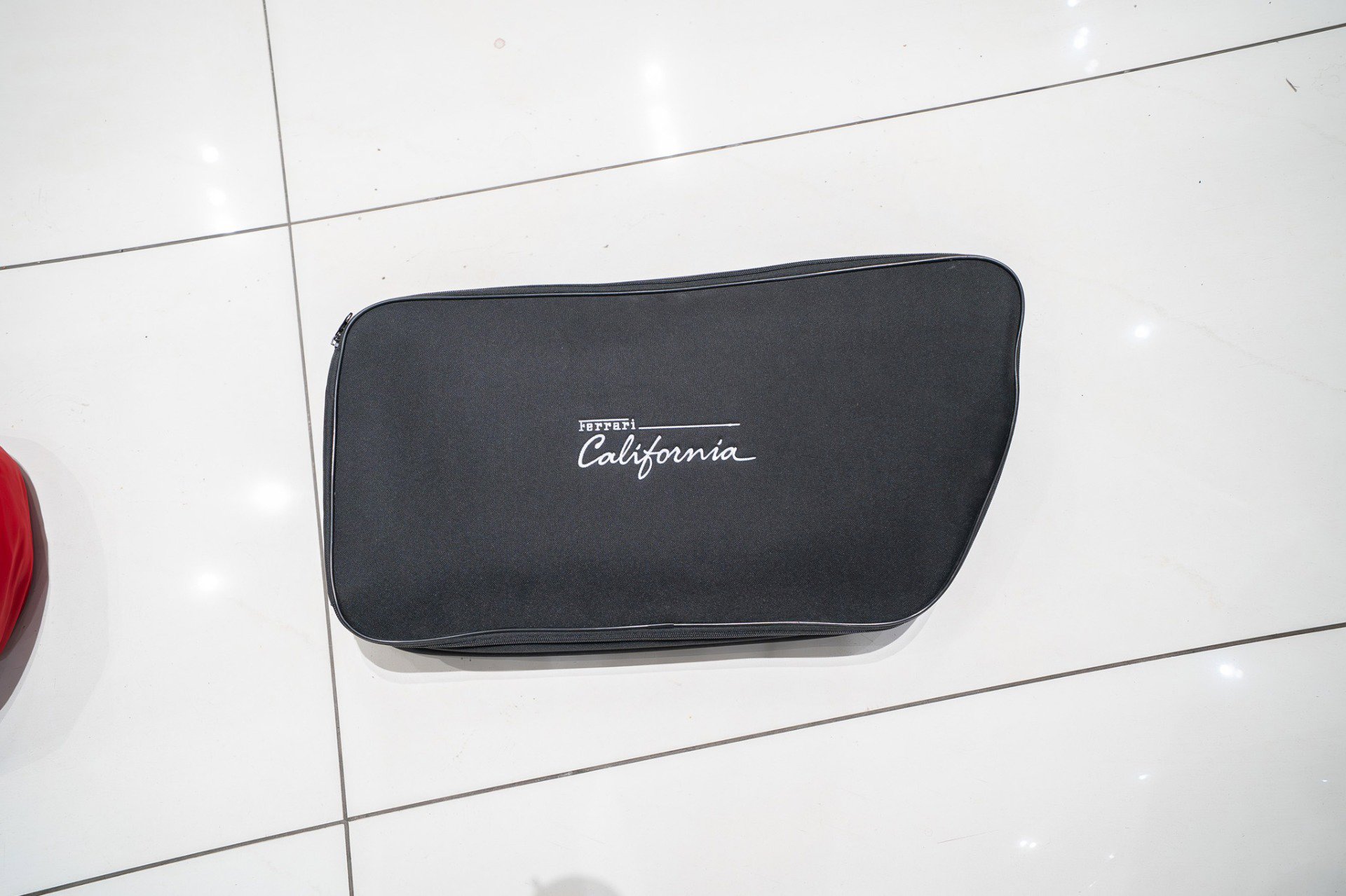 Used 2015 Ferrari California T image 61