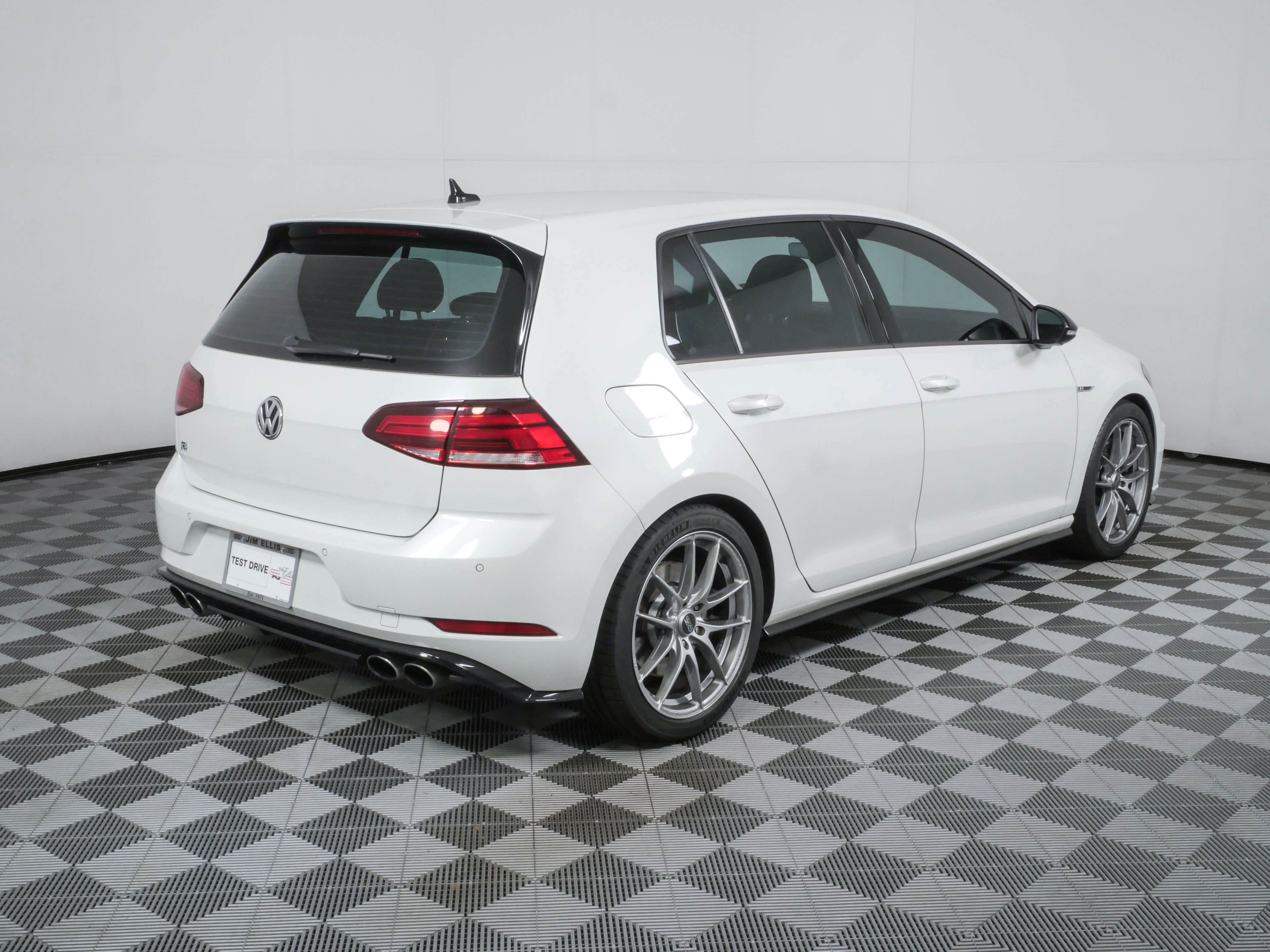 Used 2019 Volkswagen Golf R 4-Door AWD/4WD image 3