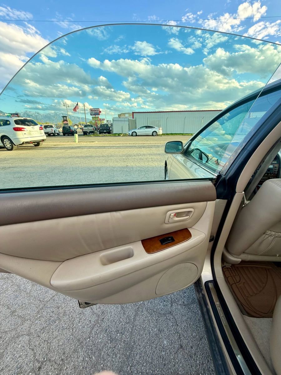 Used 2000 Lexus ES 330 image 23