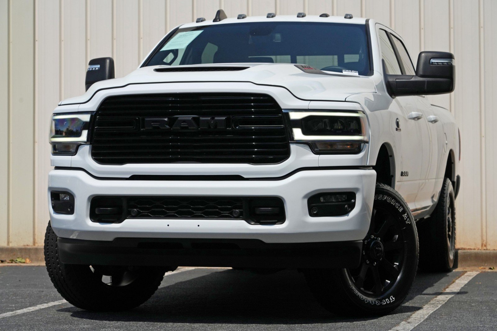 Used 2024 RAM 3500 Laramie w/ Night Edition AWD/4WD image 3
