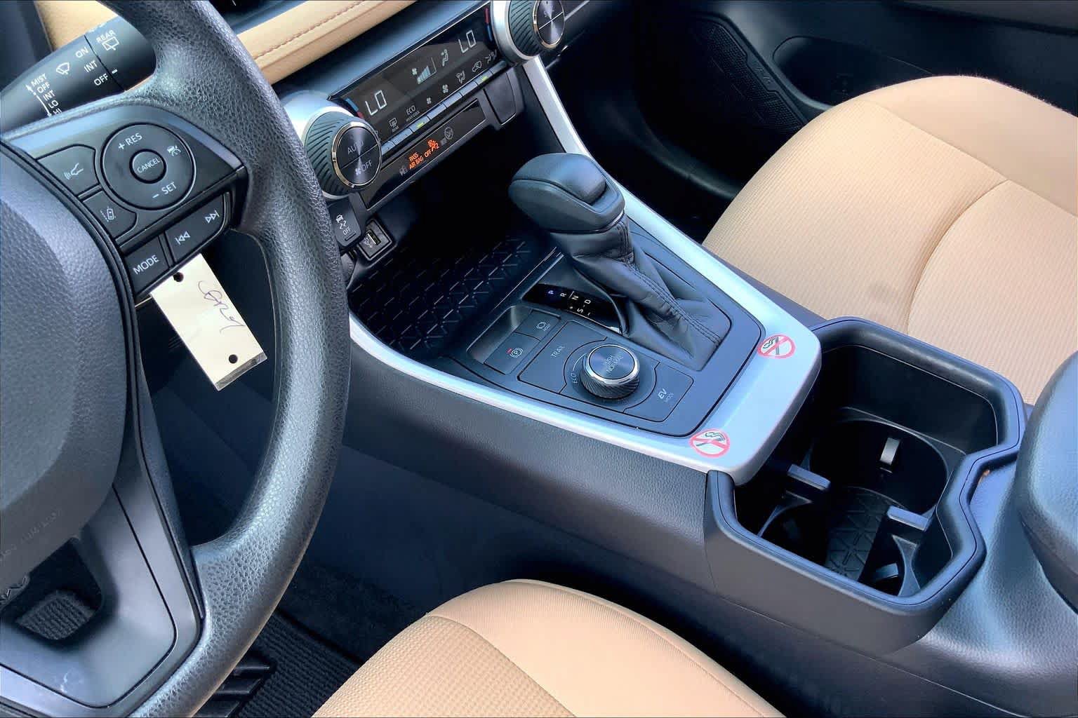 Certified 2025 Toyota RAV4 LE AWD/4WD image 16