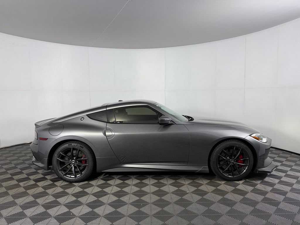 Used 2024 Nissan Z Performance w/ Floor Mat Package RWD image 5