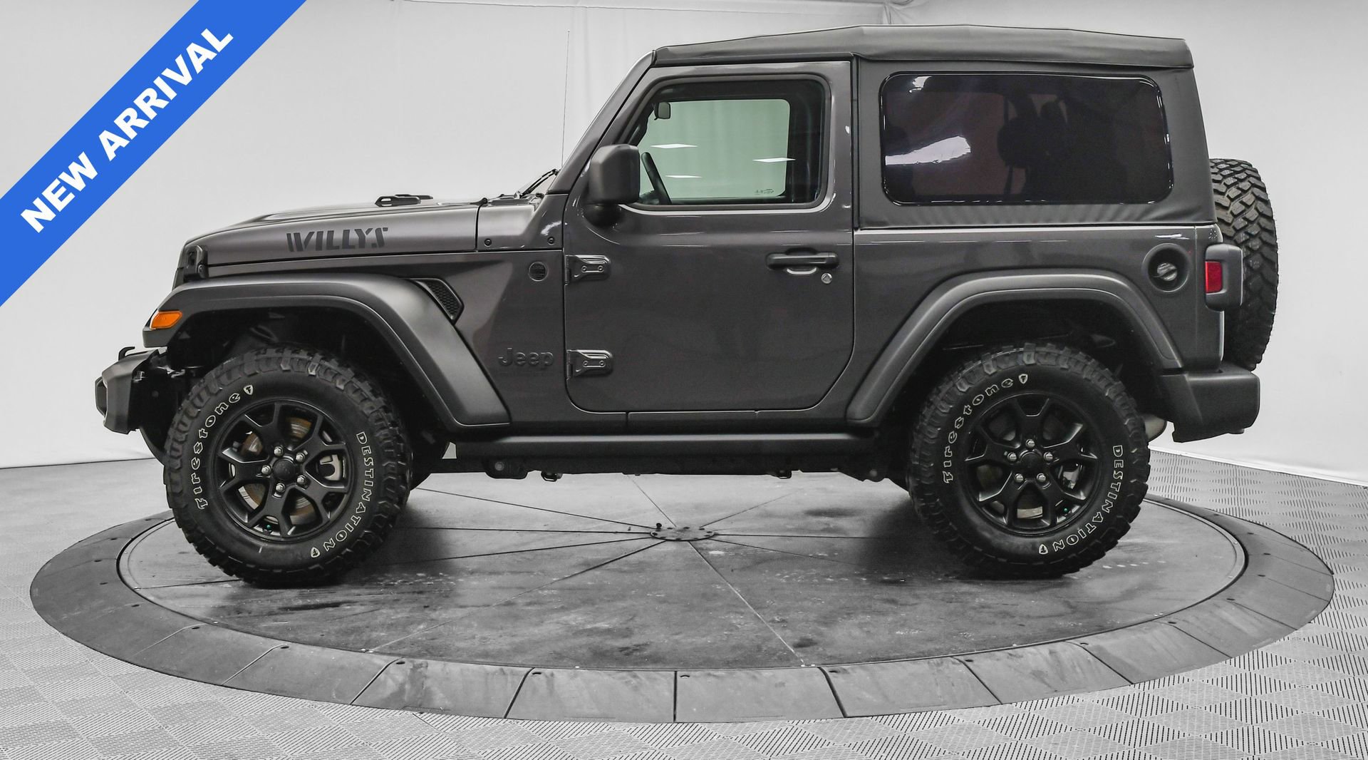 Used 2022 Jeep Wrangler Willys image 4