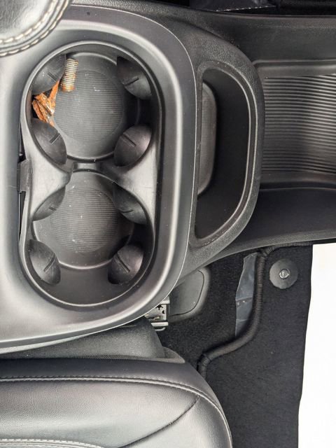 Used 2025 Chrysler Pacifica Select FWD image 21