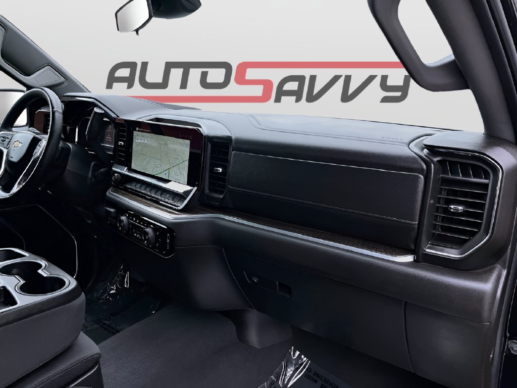 Used 2025 Chevrolet Silverado 1500 LT AWD/4WD image 30