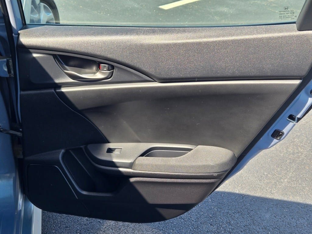 Used 2017 Honda Civic Sport image 11