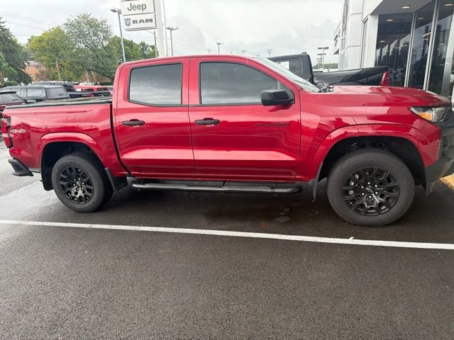 Used 2025 Chevrolet Colorado W/T w/ WT Custom Package AWD/4WD image 2