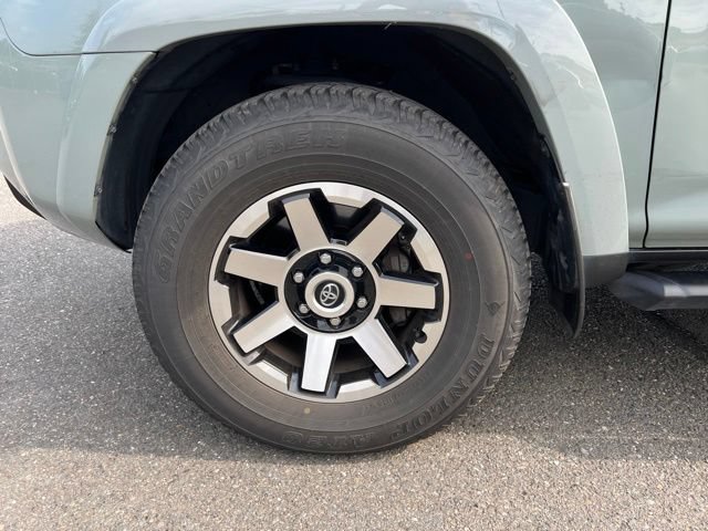 Used 2023 Toyota 4Runner TRD Off-Road Premium w/ Moonroof Package AWD/4WD image 10