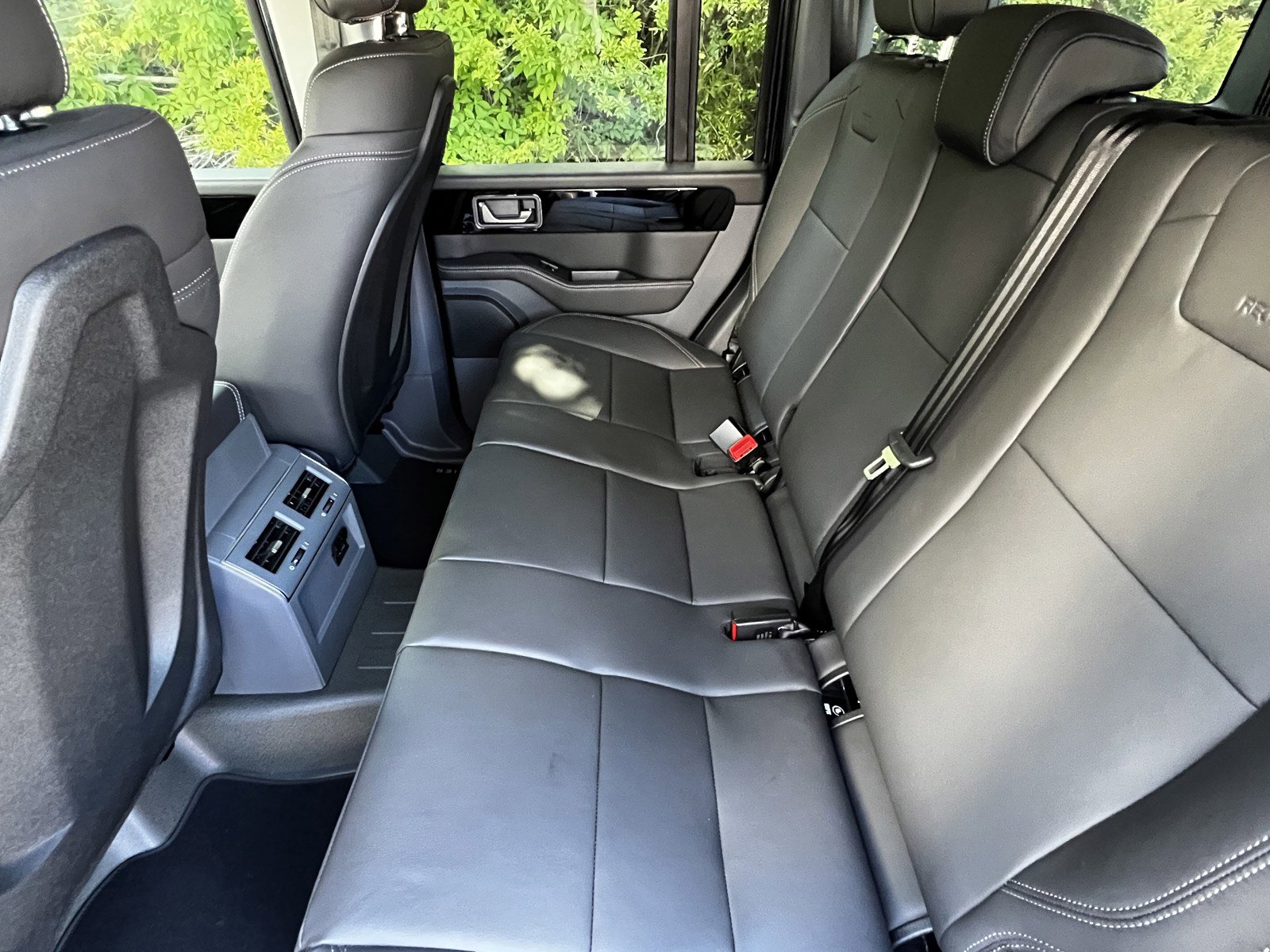 New 2025 INEOS Grenadier Fieldmaster Edition image 23