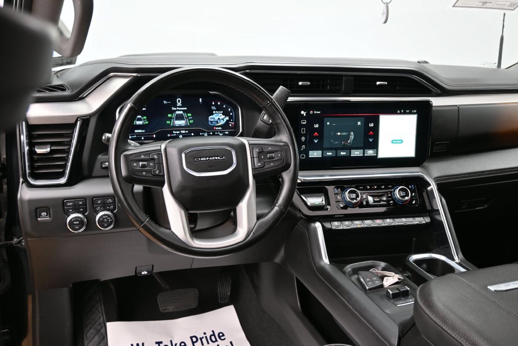 Used 2024 GMC Sierra 2500 Denali w/ Denali Reserve Package AWD/4WD image 32