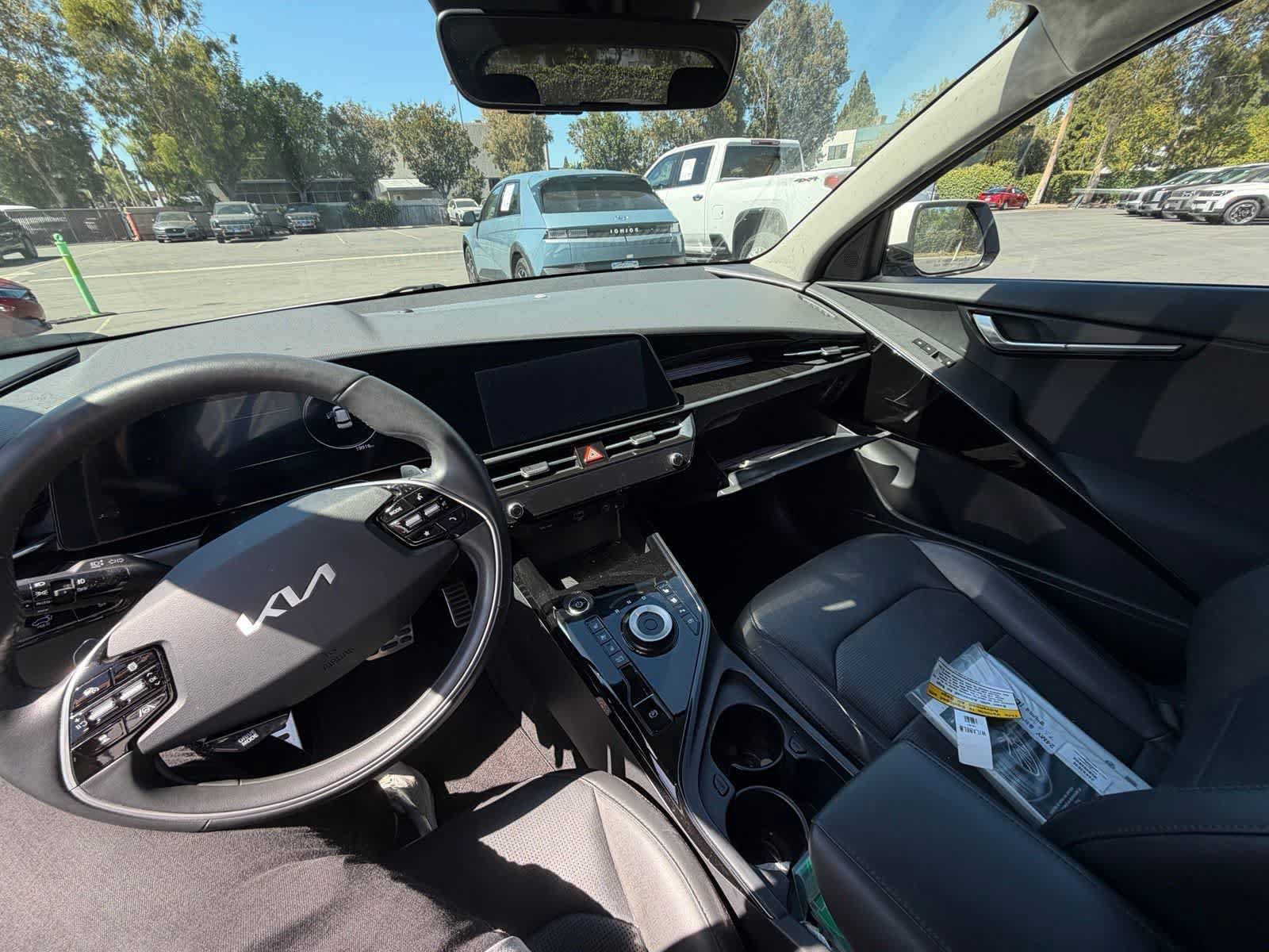 Used 2024 Kia Niro Wave FWD image 7