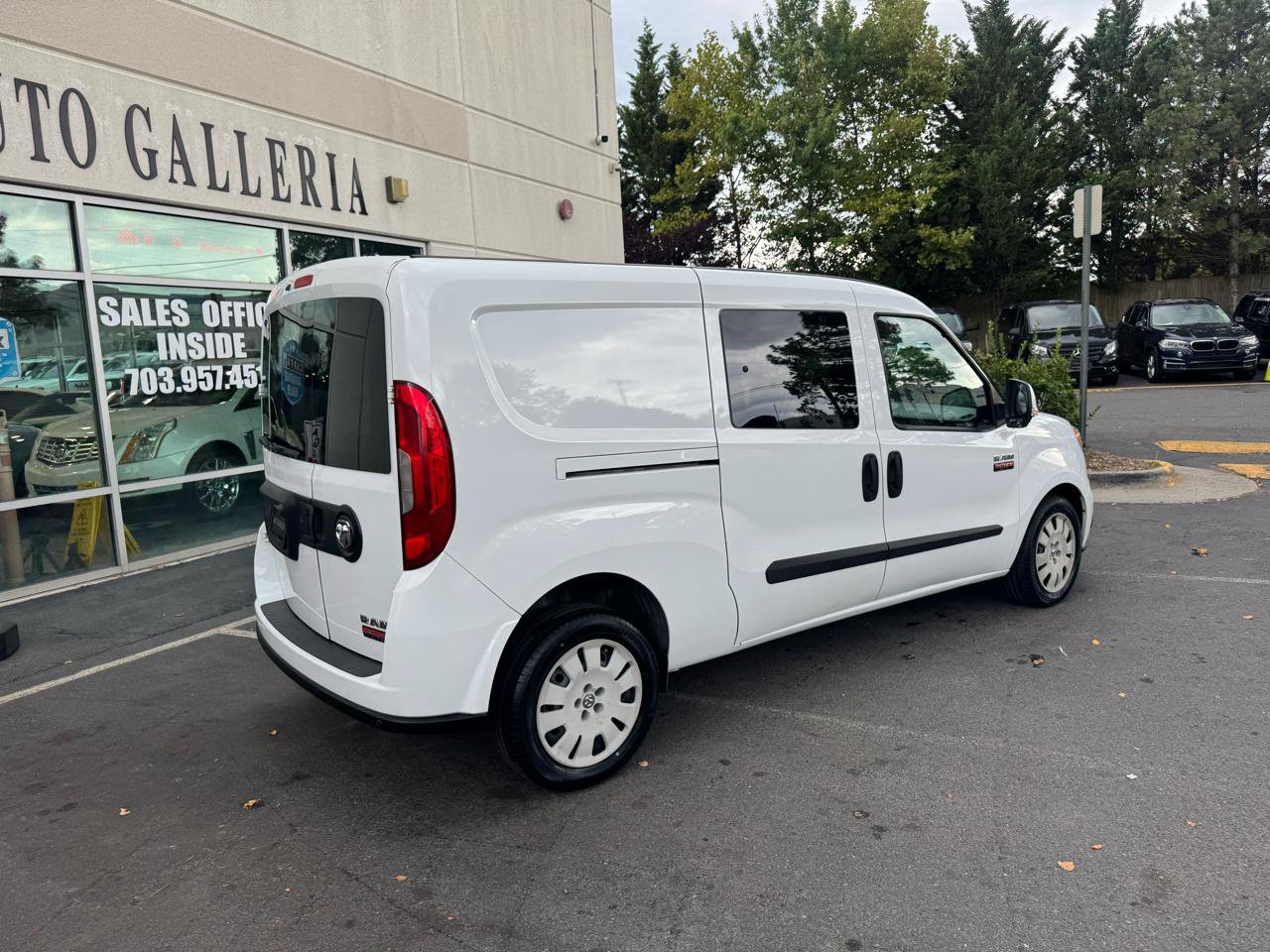 Used 2017 RAM ProMaster City Tradesman SLT w/ Rear Back-up Camera Group FWD image 4