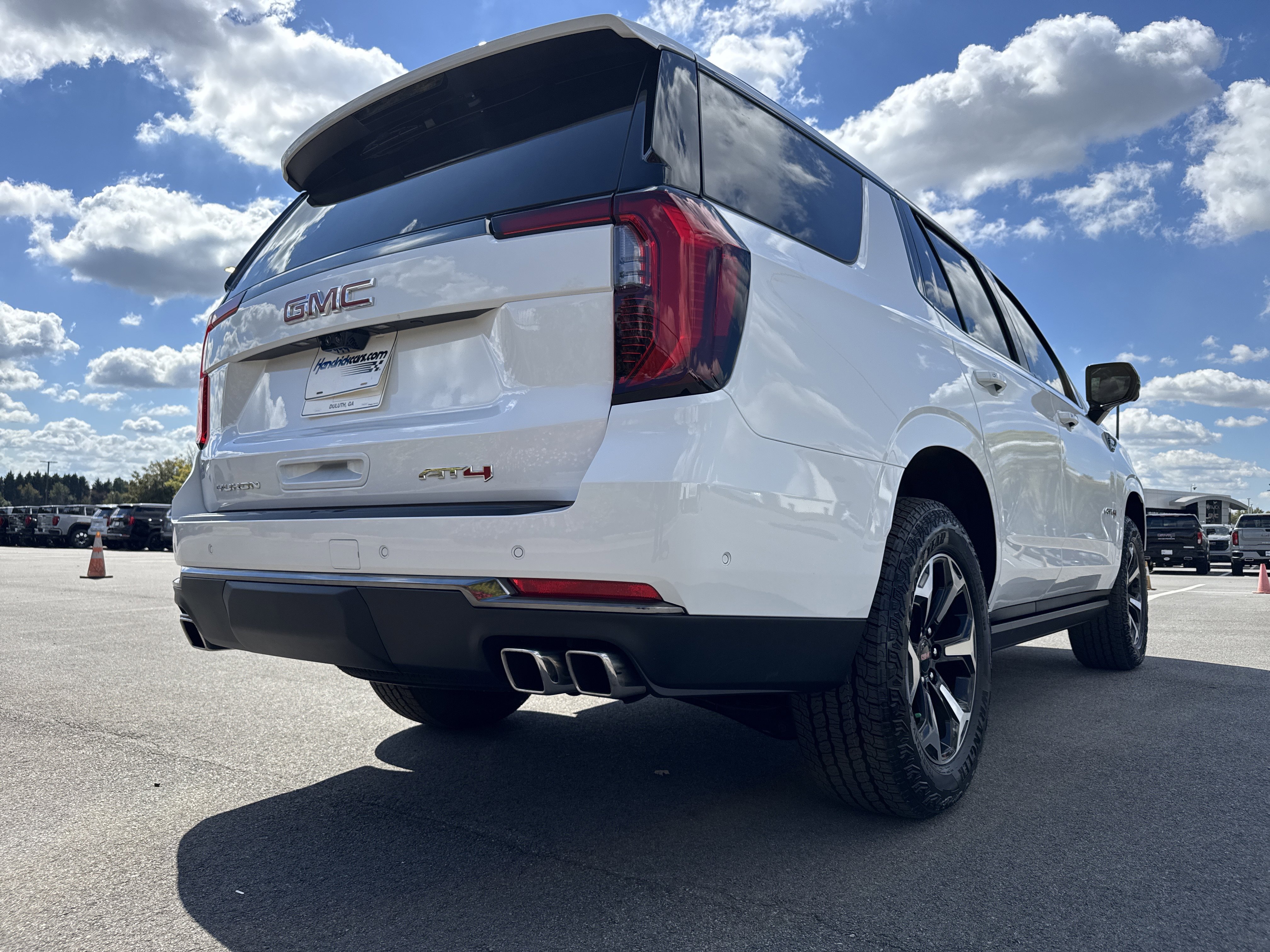 New 2026 GMC Yukon AT4 w/ AT4 Premium Plus Package image 10