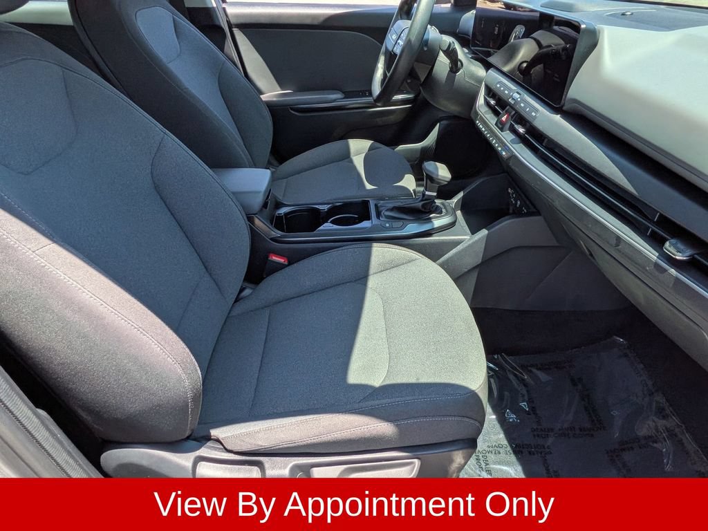 Used 2025 Kia K4 FWD image 29