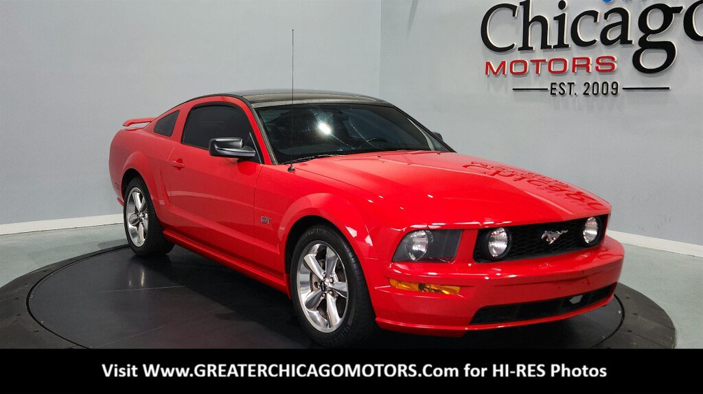 Used 2006 Ford Mustang GT RWD image 2