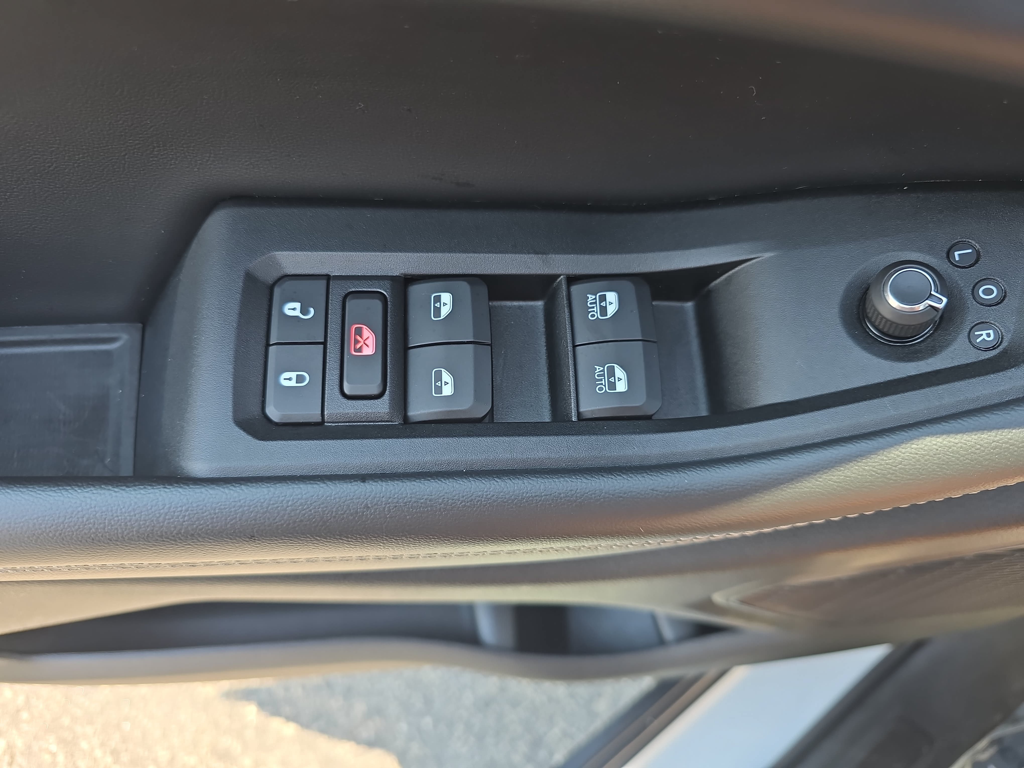 Used 2023 Jeep Grand Cherokee Altitude AWD/4WD image 26