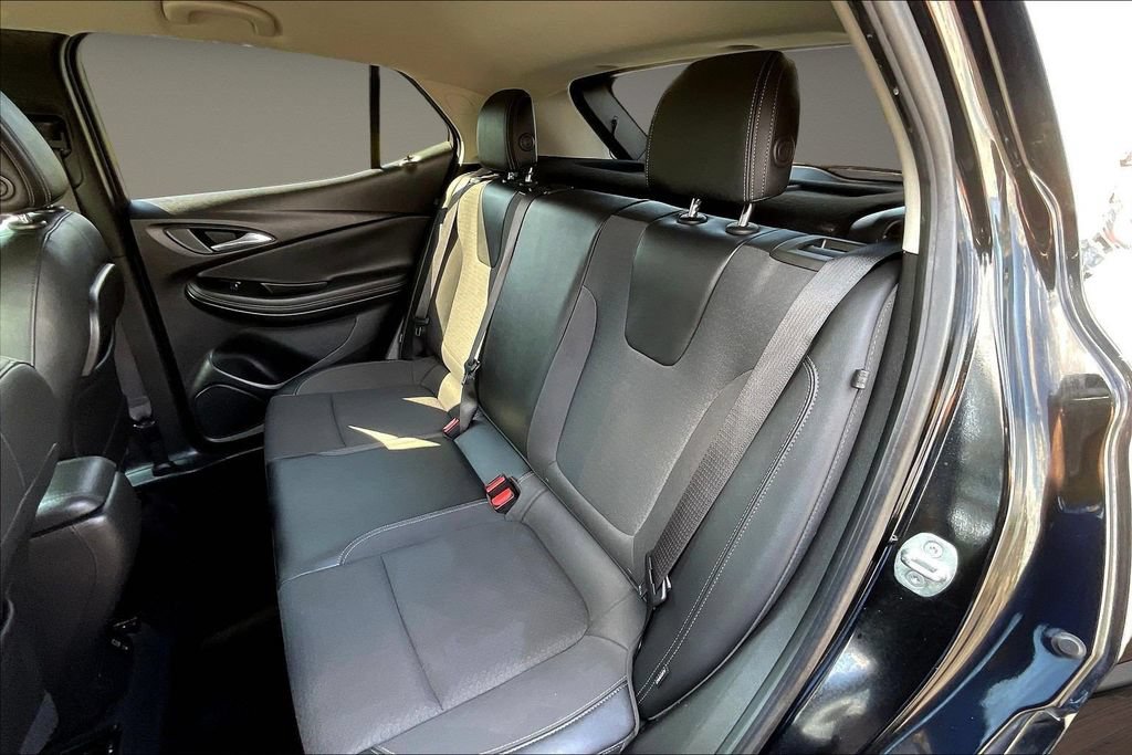Used 2021 Buick Encore GX Preferred w/ Sport Touring Package FWD image 25