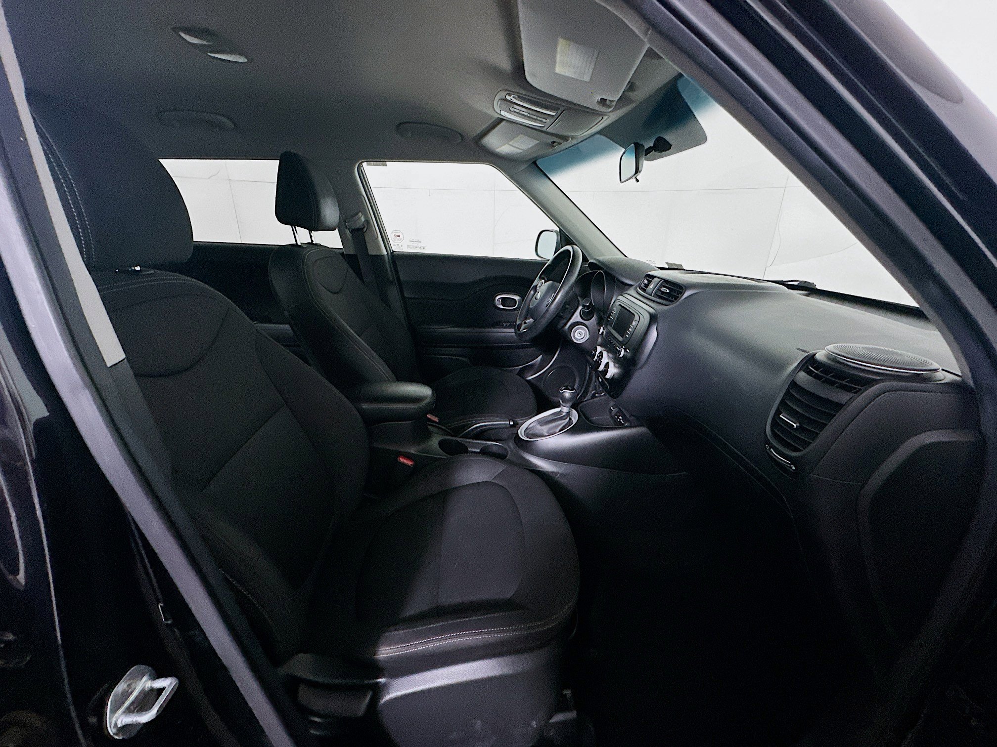 Used 2017 Kia Soul FWD image 28