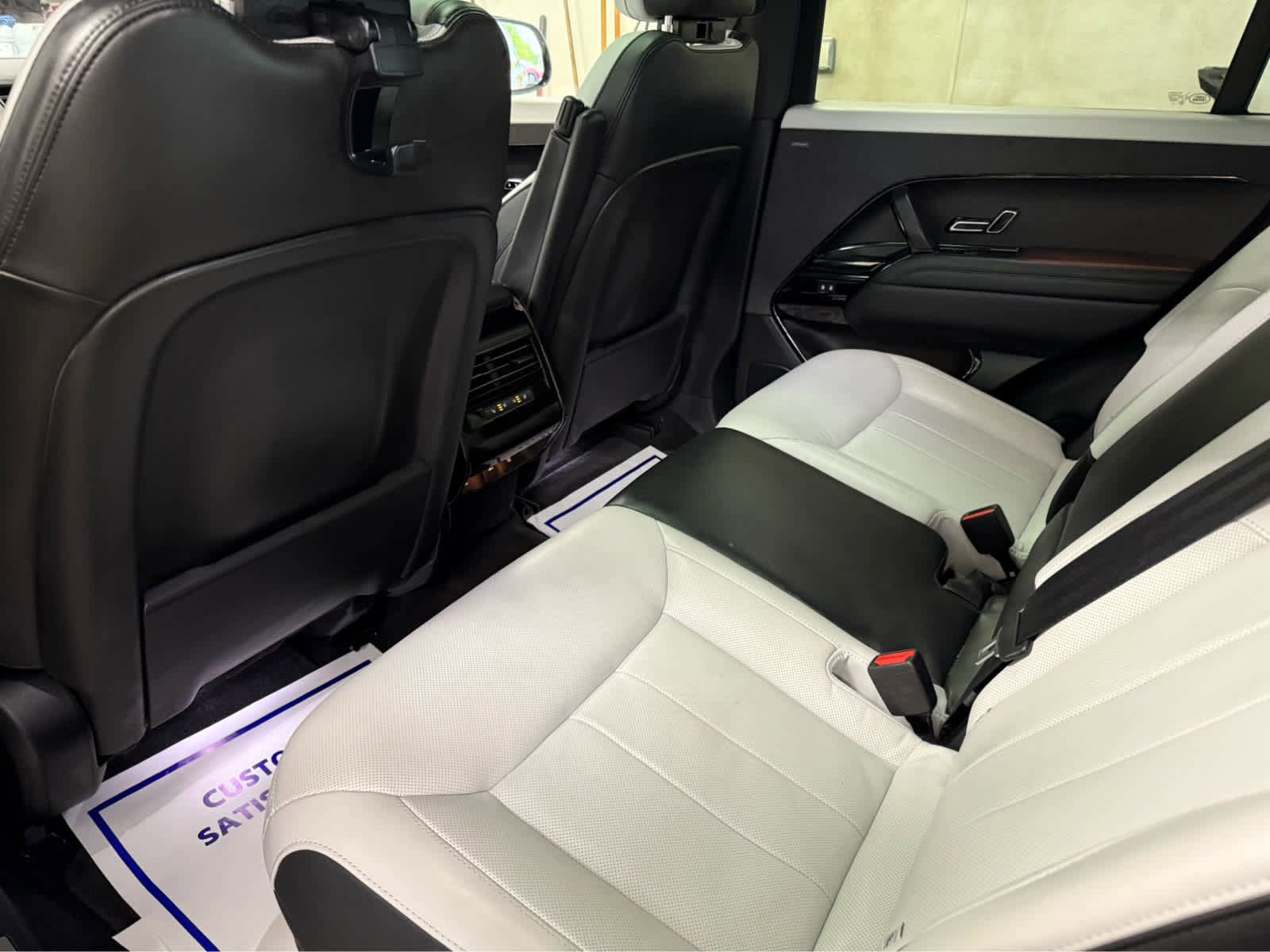 Used 2023 Land Rover Range Rover Sport SE Dynamic image 26