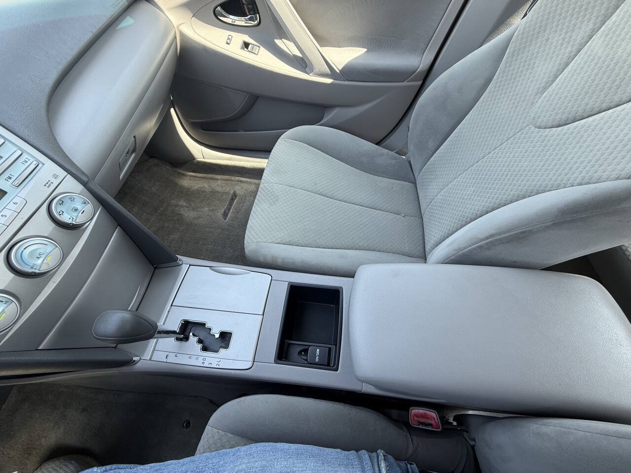 Used 2008 Toyota Camry LE FWD image 23