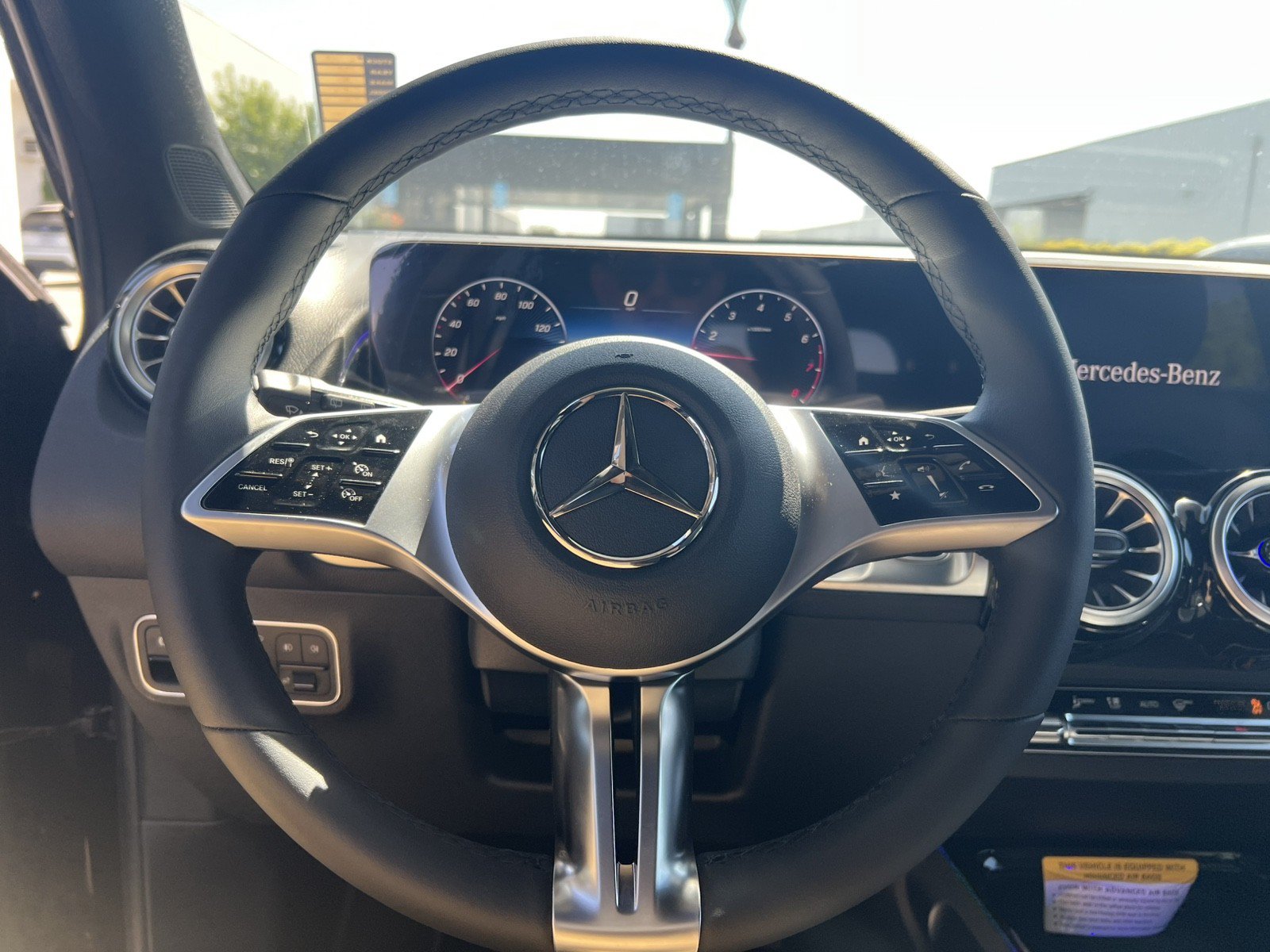 New 2026 Mercedes-Benz GLB 250 4MATIC image 21