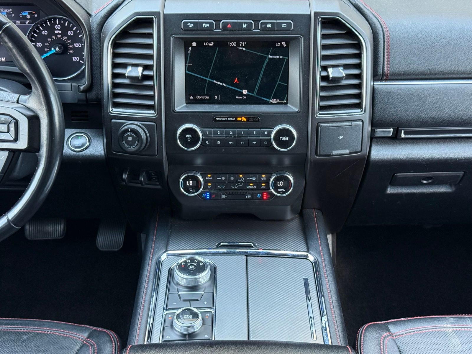 Used 2019 Ford Expedition Limited w/ Equipment Group 303A AWD/4WD image 23