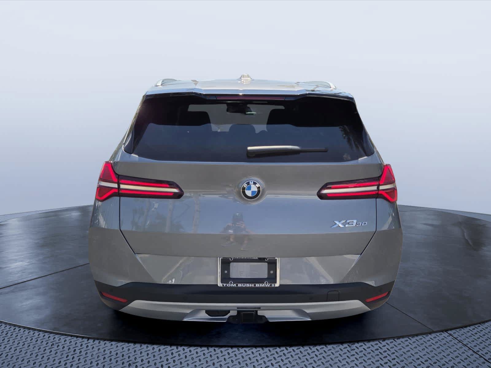 Used 2026 BMW X3 xDrive30i w/ Premium Package AWD/4WD image 4