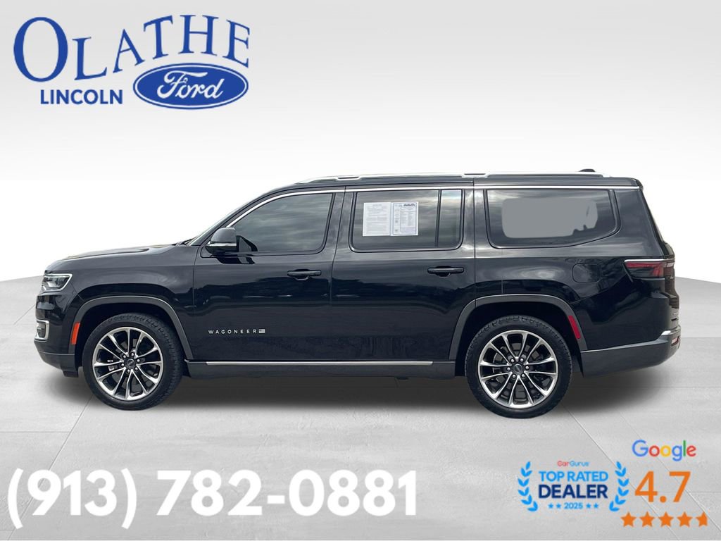 Used 2022 Jeep Wagoneer Series III w/ Premium Group I AWD/4WD image 2