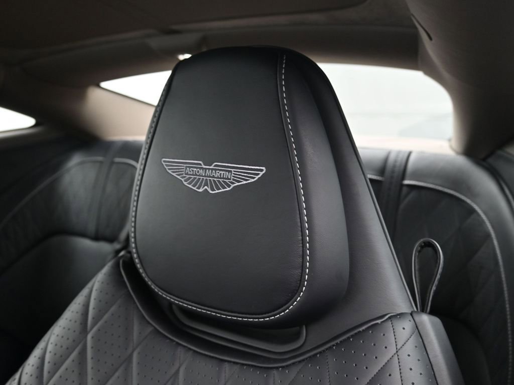 Used 2024 Aston Martin DB12 Coupe RWD image 17