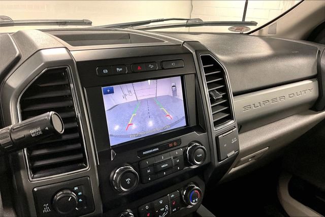 Used 2022 Ford F250 XLT w/ XLT Premium Package AWD/4WD image 14