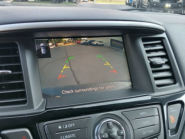 Used 2019 Nissan Pathfinder SV AWD/4WD image 19