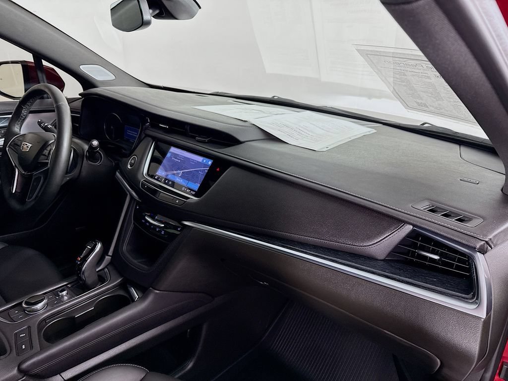 Used 2025 Cadillac XT5 Premium Luxury AWD/4WD image 31