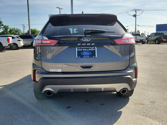 Certified 2022 Ford Edge Titanium AWD/4WD image 5