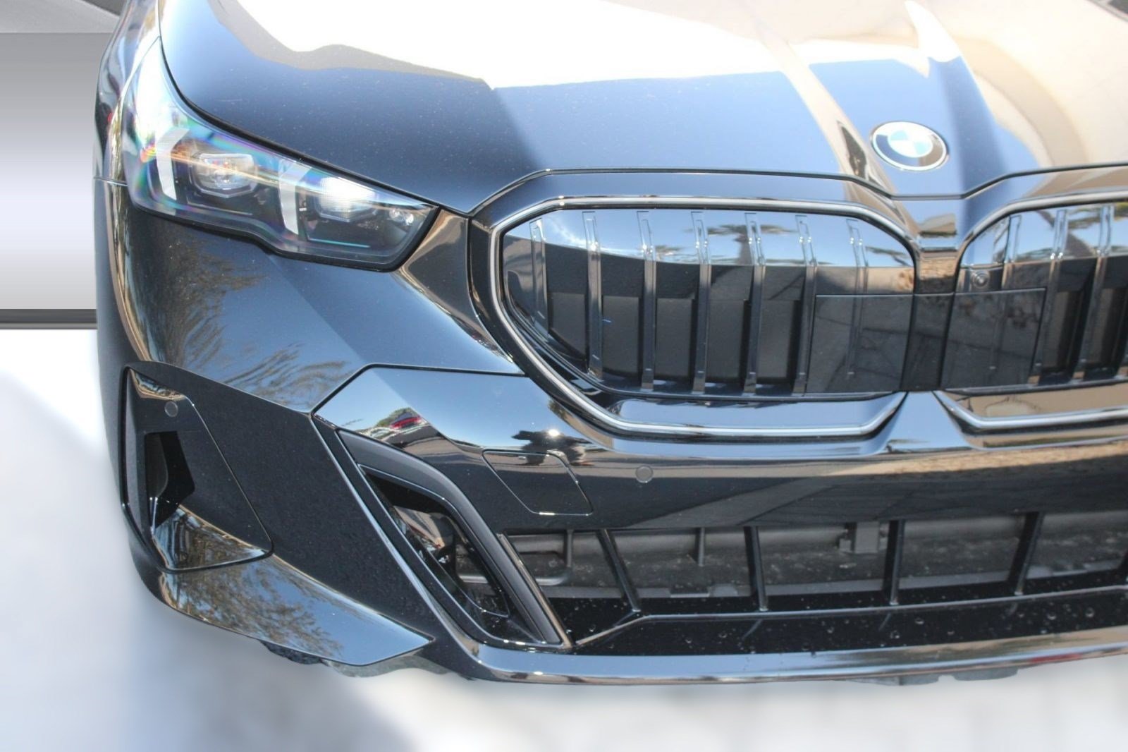 Used 2026 BMW 530i w/ M Sport Package RWD image 12