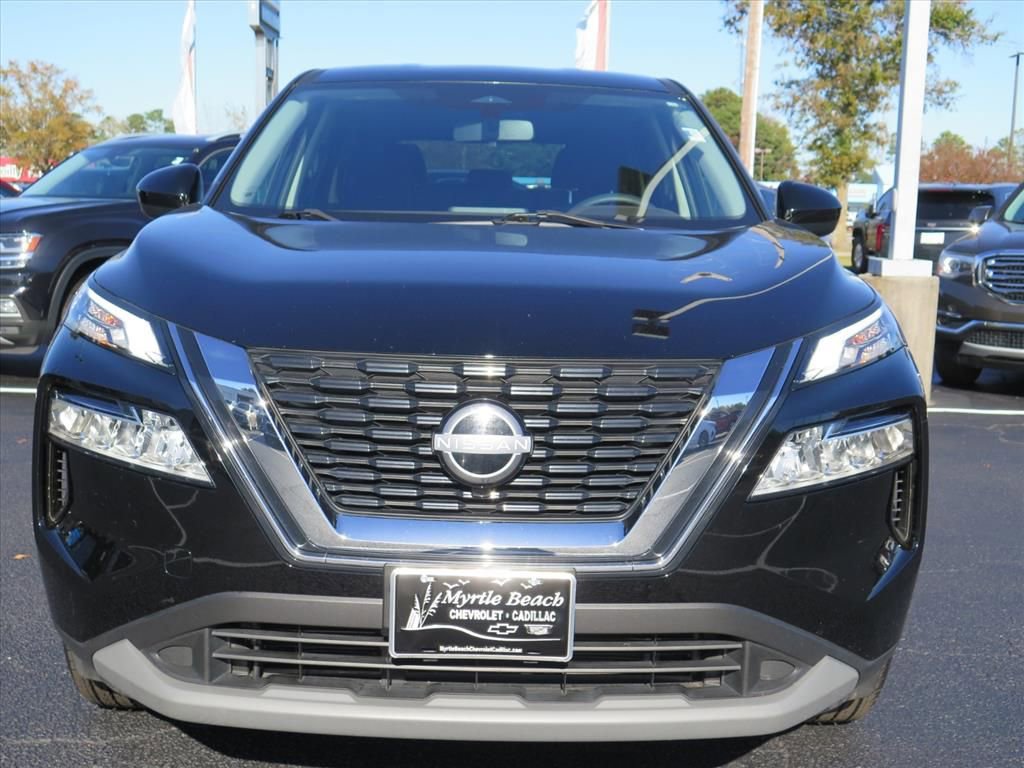 Used 2023 Nissan Rogue SV image 9