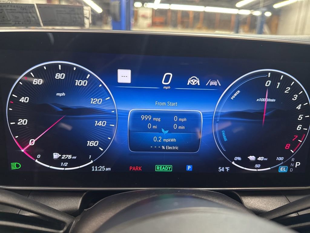 Used 2025 Mercedes-Benz GLC 350e image 15