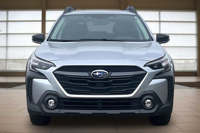 Used 2025 Subaru Outback Premium AWD/4WD image 3