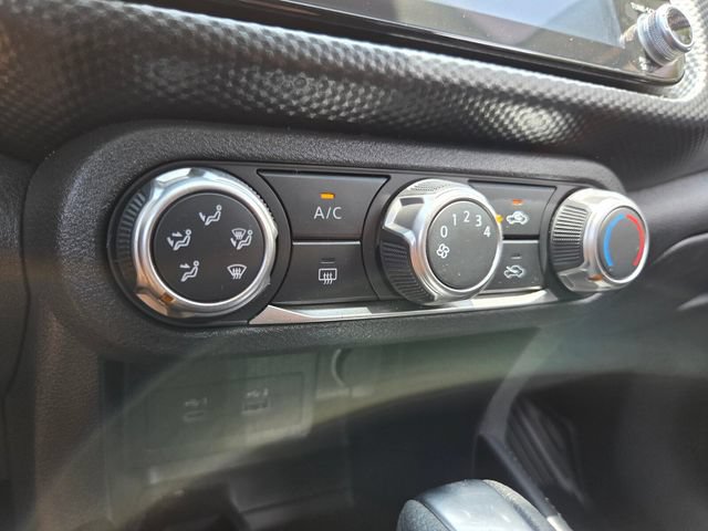 Used 2024 Nissan Kicks SV FWD image 26