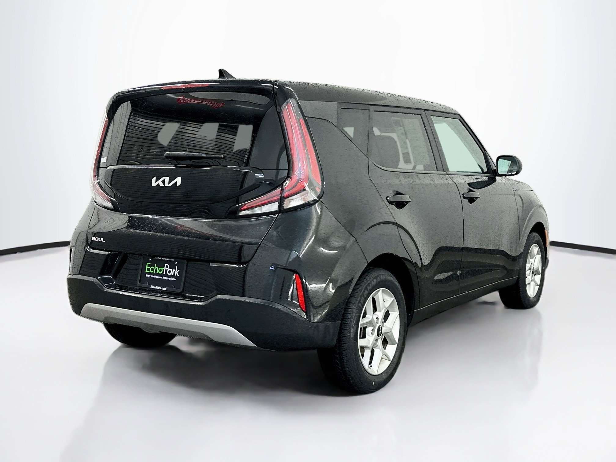 Used 2024 Kia Soul LX w/ Option Group 015 FWD image 9