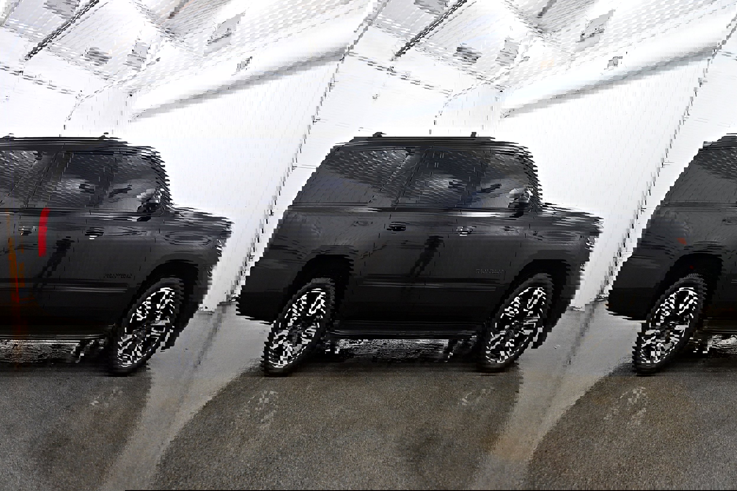 Used 2020 Chevrolet Suburban Premier w/ RST 6.2L Performance Edition image 47