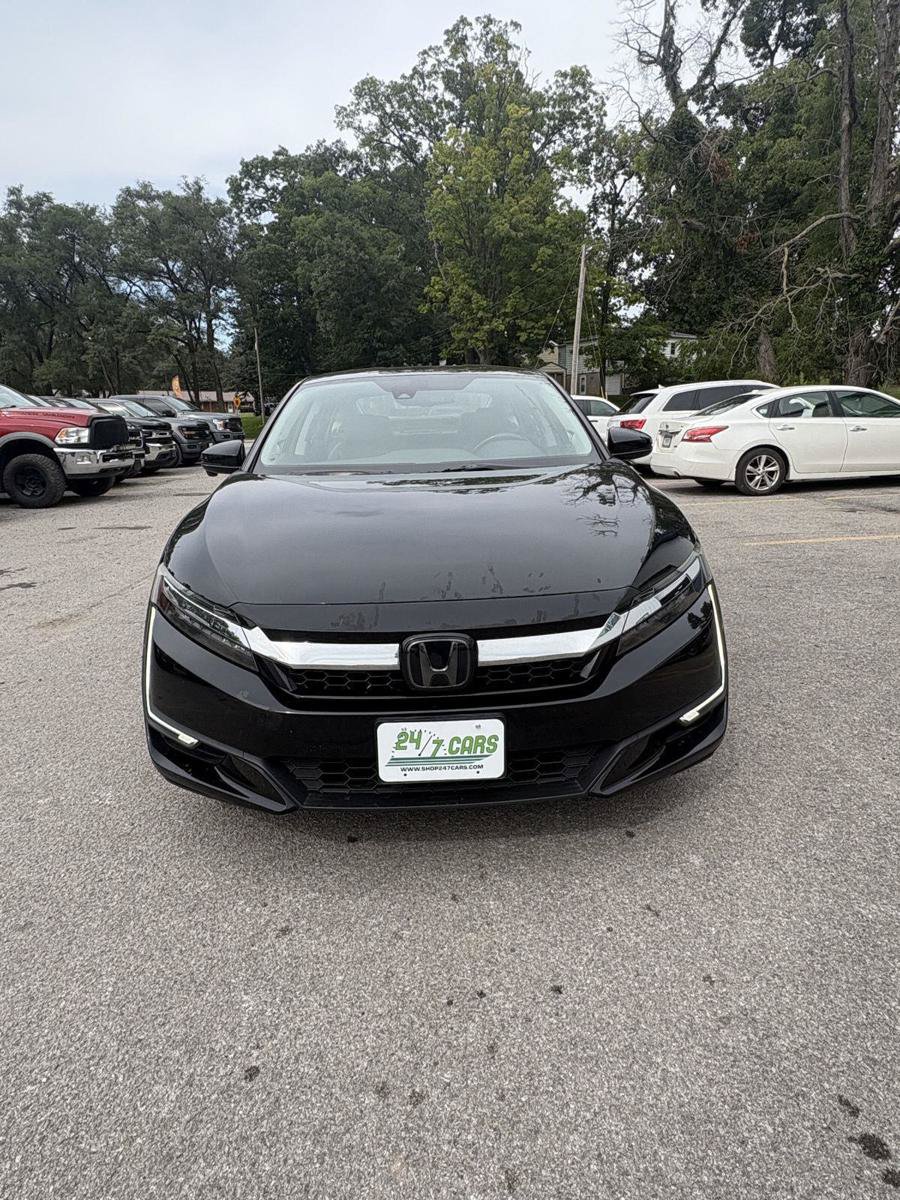 Used 2018 Honda Clarity Touring image 3