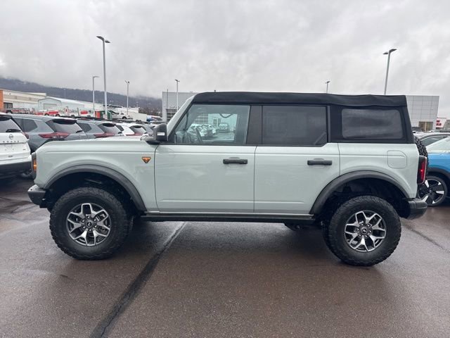 Used 2023 Ford Bronco Badlands image 8