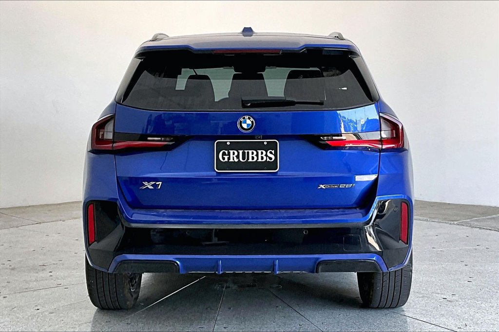Used 2025 BMW X1 xDrive28i AWD/4WD image 4