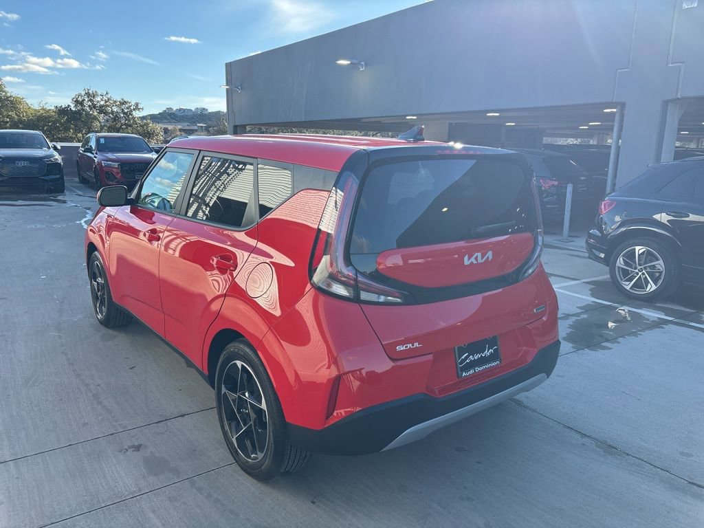 Used 2025 Kia Soul EX image 8
