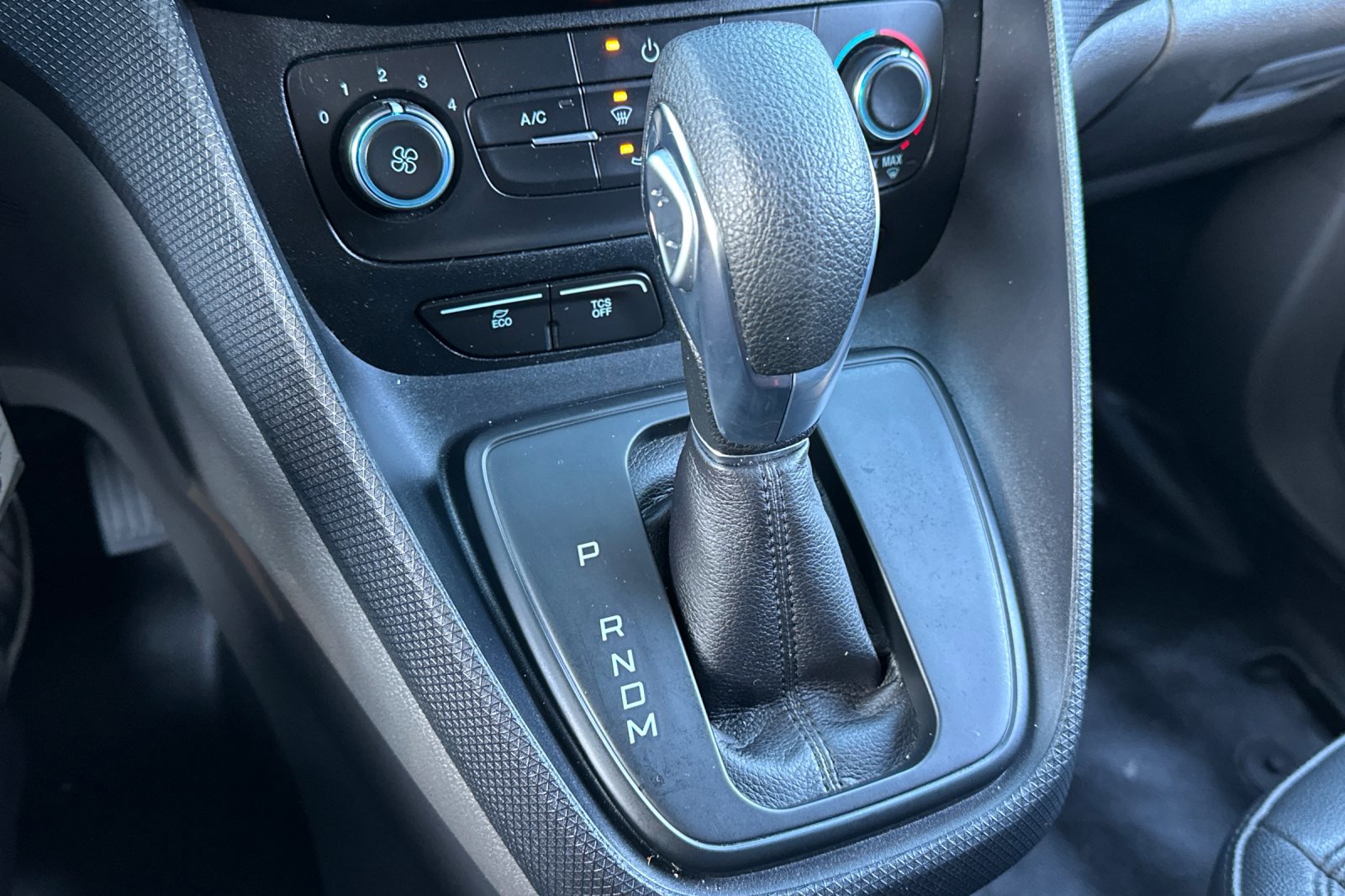 Used 2020 Ford Transit Connect XL image 20