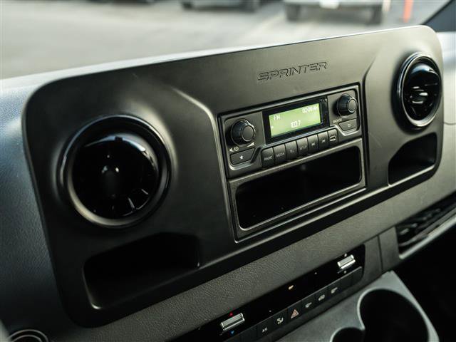 Used 2019 Mercedes-Benz Sprinter 170 image 27